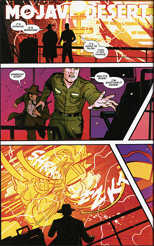 Absolute Flash Volume 1: Of Two Worlds