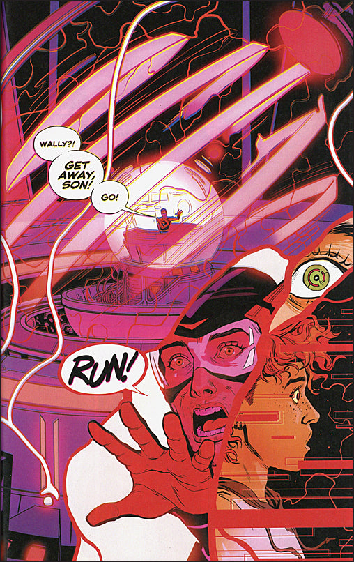Absolute Flash Volume 1: Of Two Worlds
